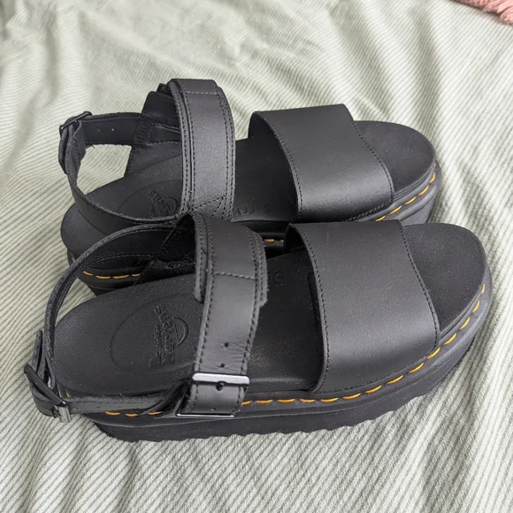 Dr Martens Voss Quad Women Sandals - Picture 5 of 10